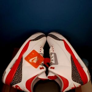 jordan 3 fire red (2022)